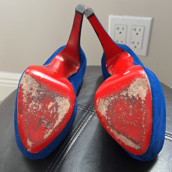 Christian Louboutin Daffodils Blue Suede. - Picture 10 of 12